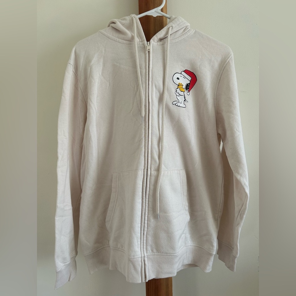 Peanuts Cream Hoodie with Red Tag